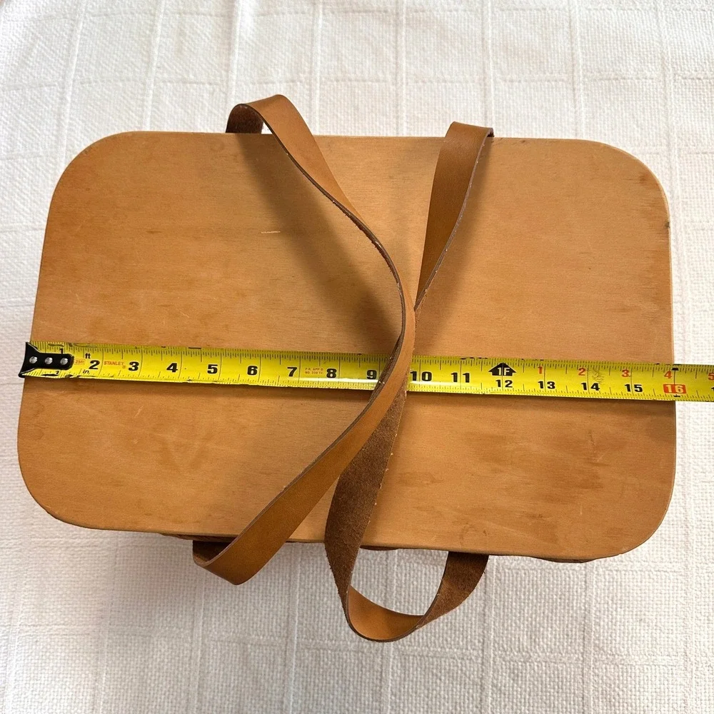 VTG Woven Wood Picnic Basket Leather Straps Lid Cottagecore Rustic Boho 16x10.5